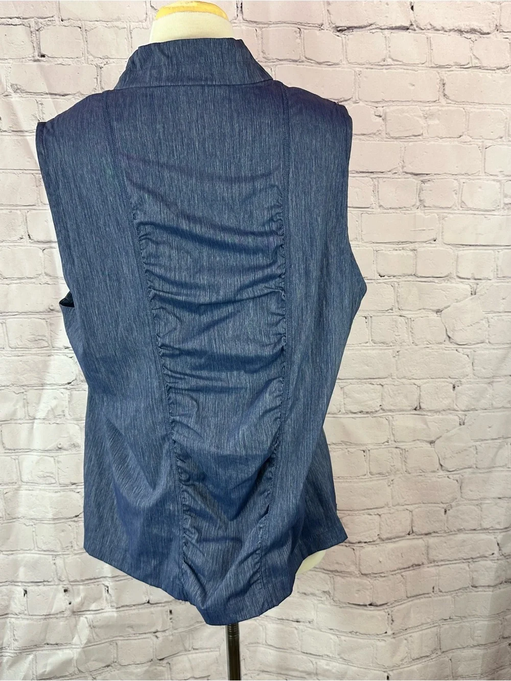 Chico's zenergy (2) full zip Vest jacket women L layering ruched ruffle